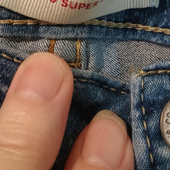 Levi Strauss & Co./710 Super Skinny Jeans/Girls 16R/Dark Wash Snow - Picture 2 of 8